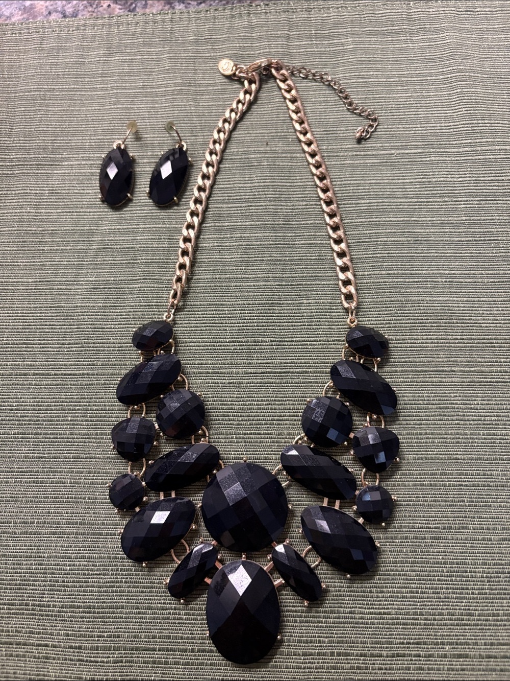 Gold-Tone Necklace with Black Faceted Stones - Bold Evening Set
